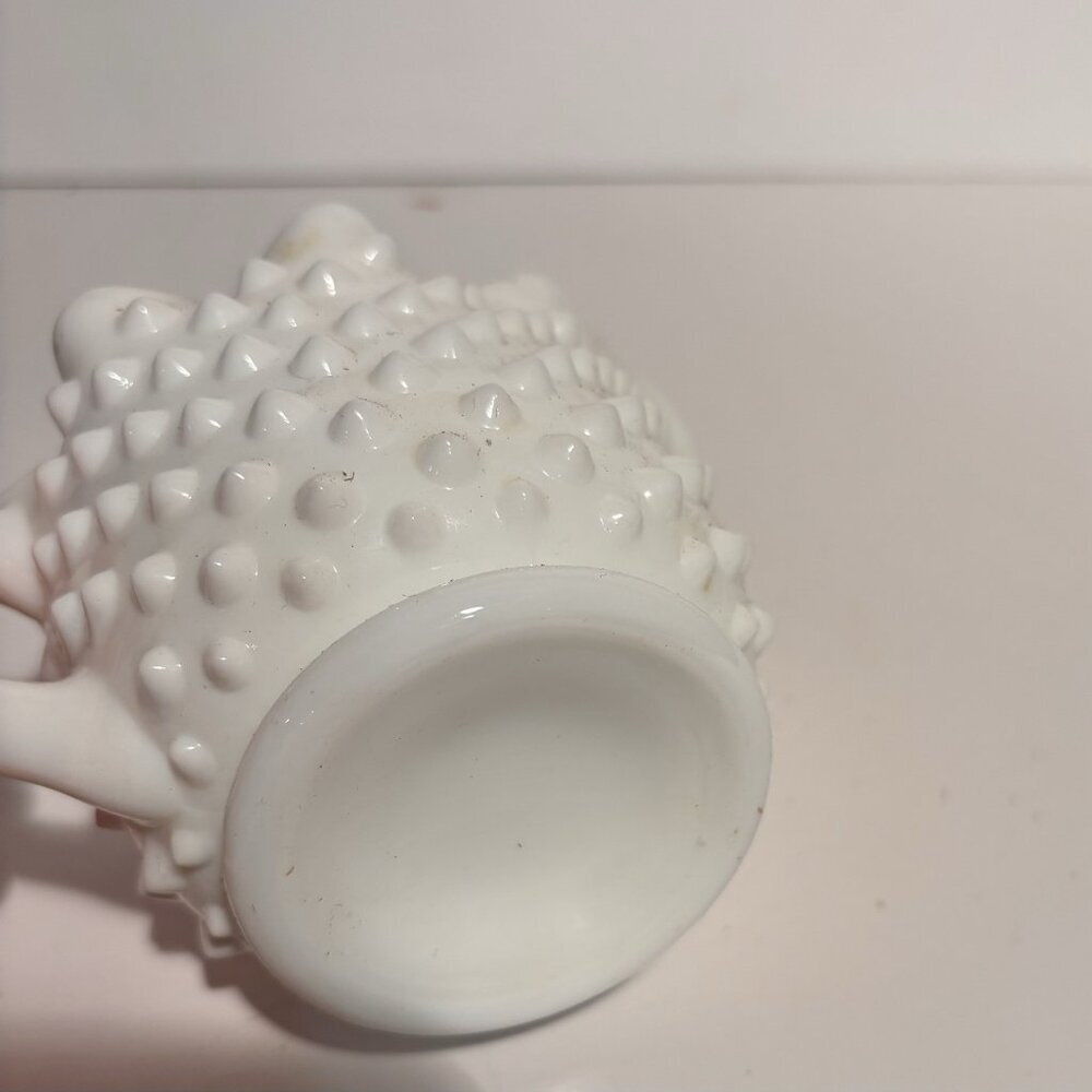 Vintage Old Fenton Milk Glass Hobnail Star Top Sugar and Creamer Set - Picture 5 of 9